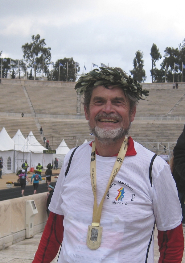 Athen Marathon - Horst Gutzler - Im Ziel